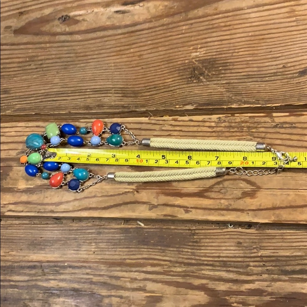 Adjustable multicolored necklace